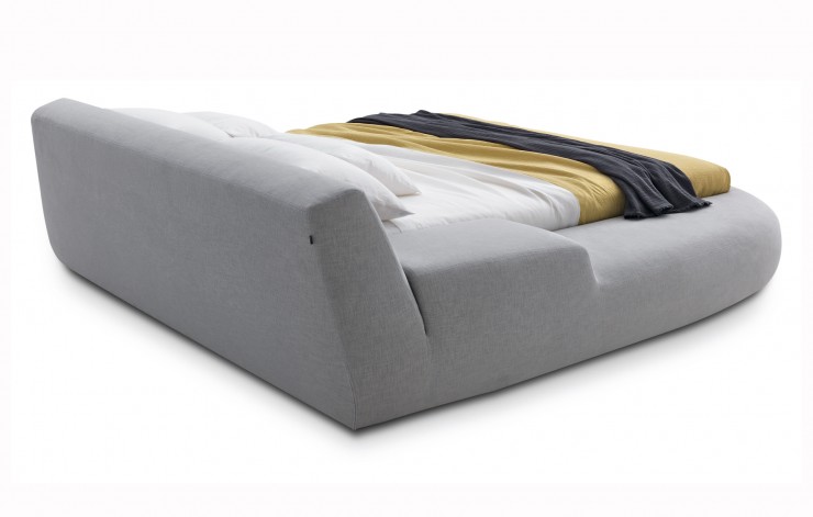 Big_Bed_by_Paola_Navone_6