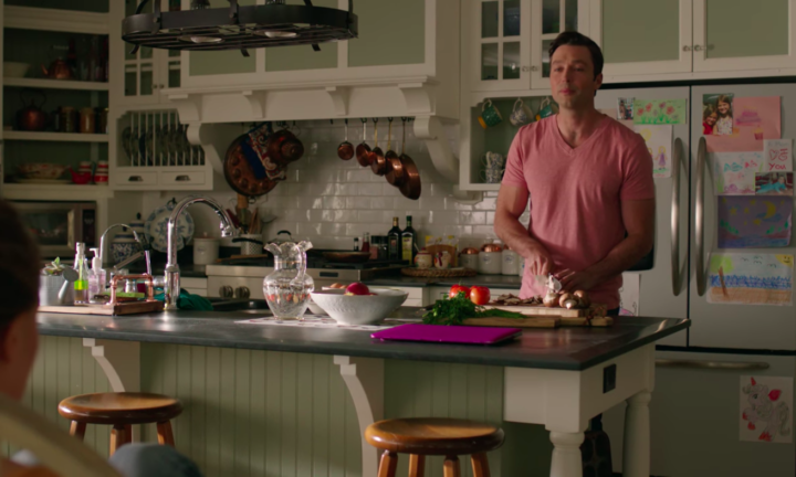 Netflix O'Brien House的厨房柜台