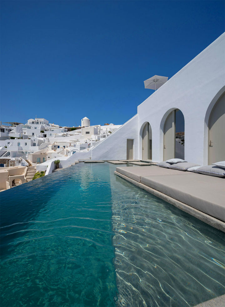 在Oia Santorini7的豪华套房酒店