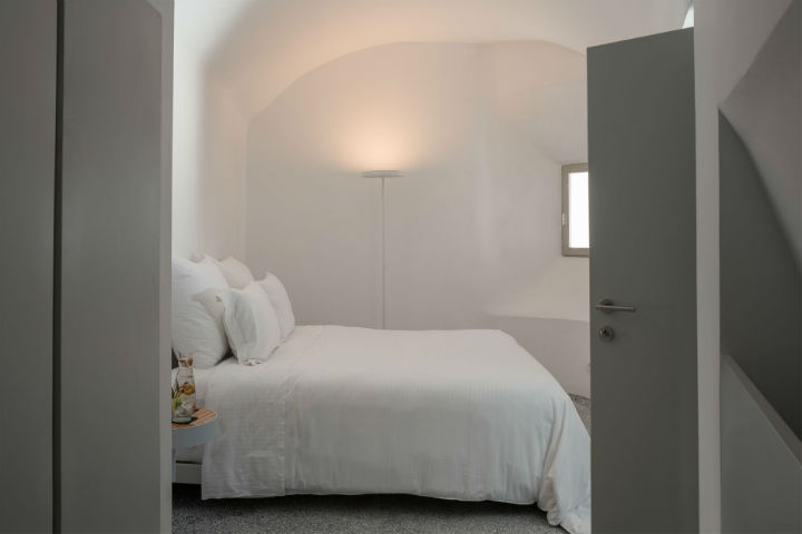 在Oia Santorini9的豪华套房