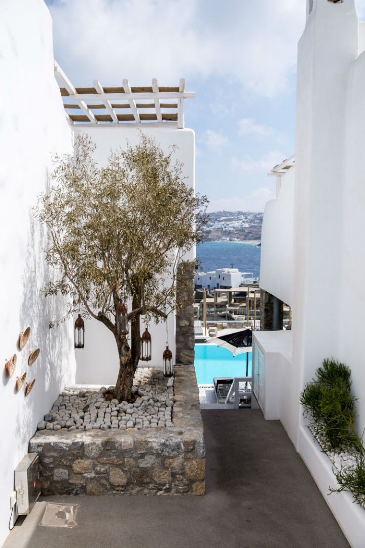 在Mykonos 7的人迹罕至的地方脱离了一个隐藏的宝石