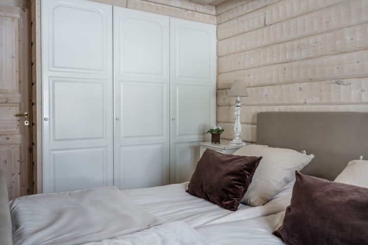 Scandinavian-cottage-home-22