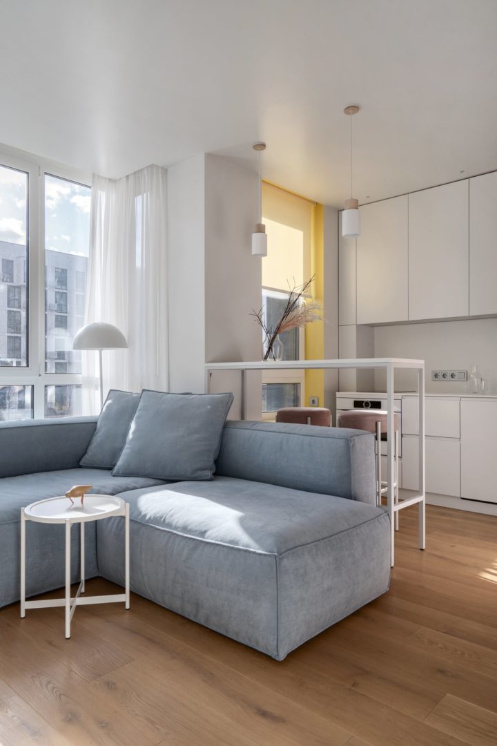 pink-and-yellow-small-apartment-1