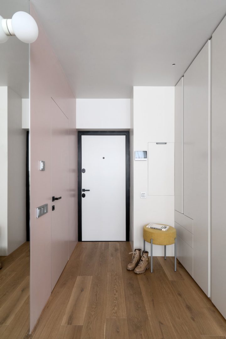 pink-and-yellow-small-apartment-12