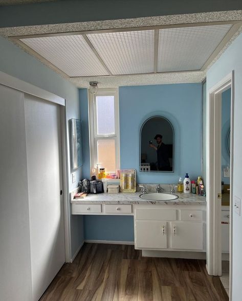 bathroom-makeover-before