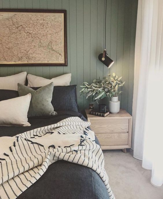 white-and-black-sheets