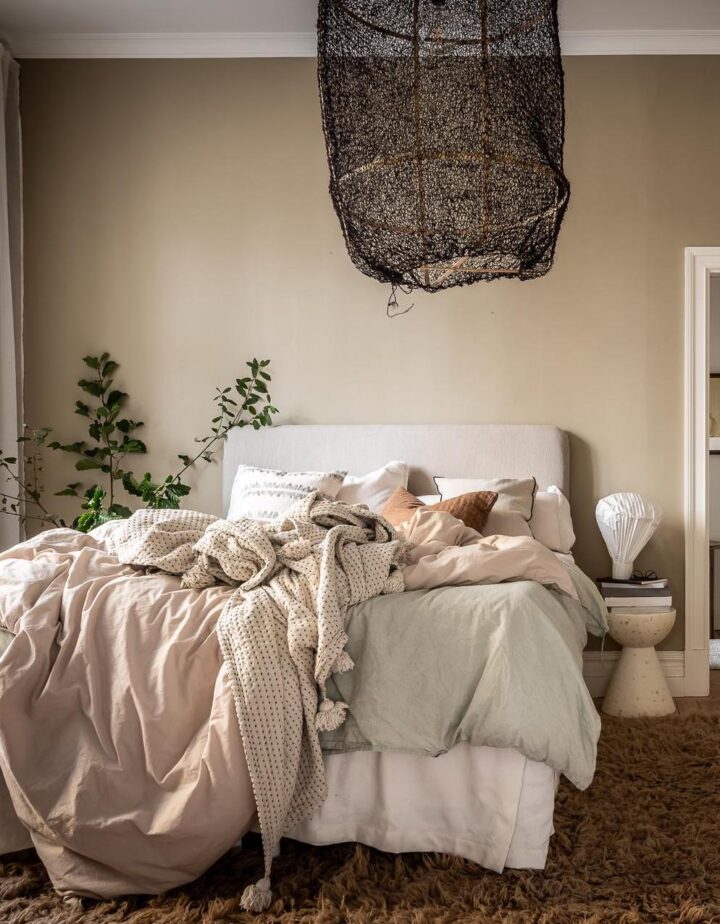 Scandinavian-bedroom