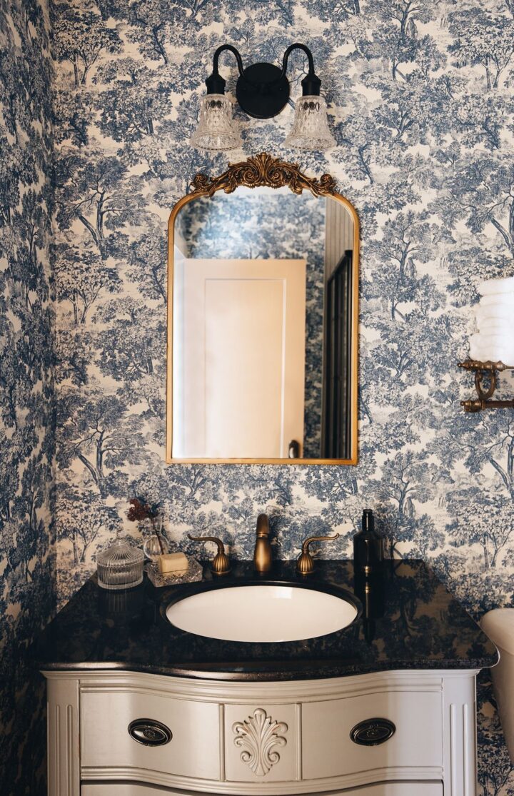 Interiors-Beautiful-and-Unique-24