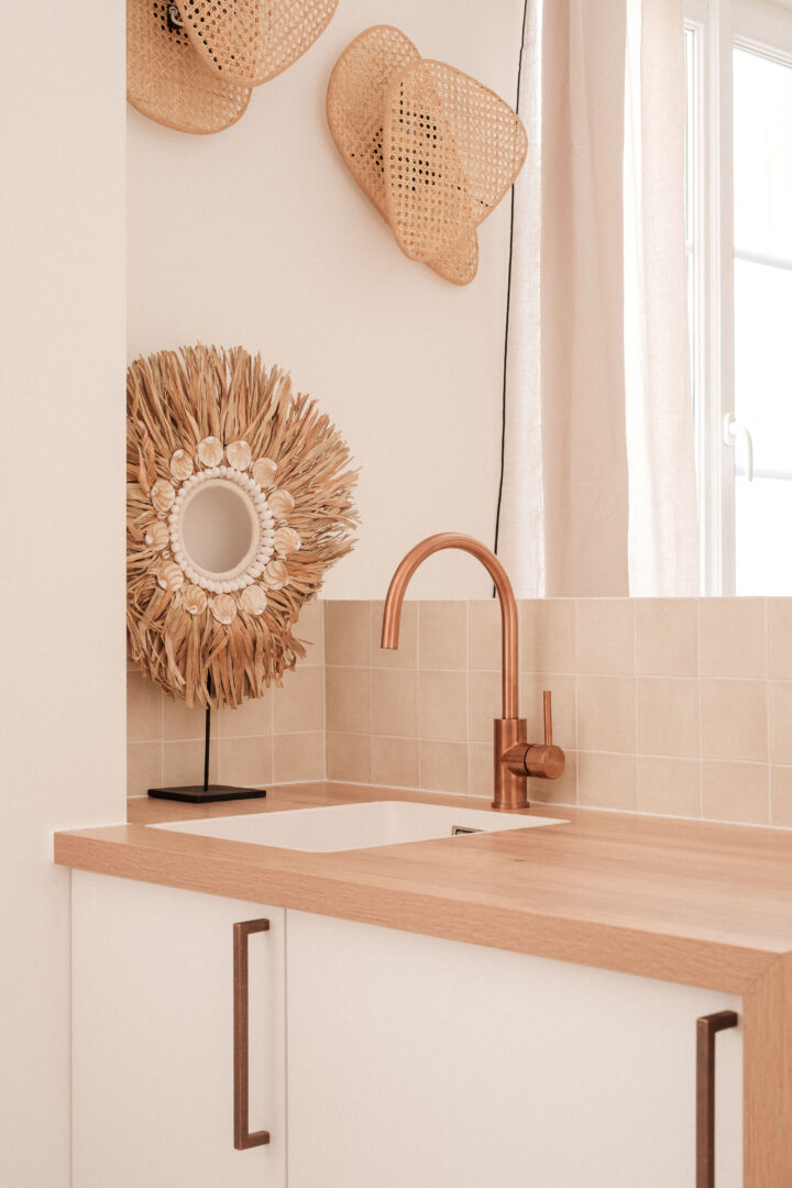 tiny-Parisian-apartment-4
