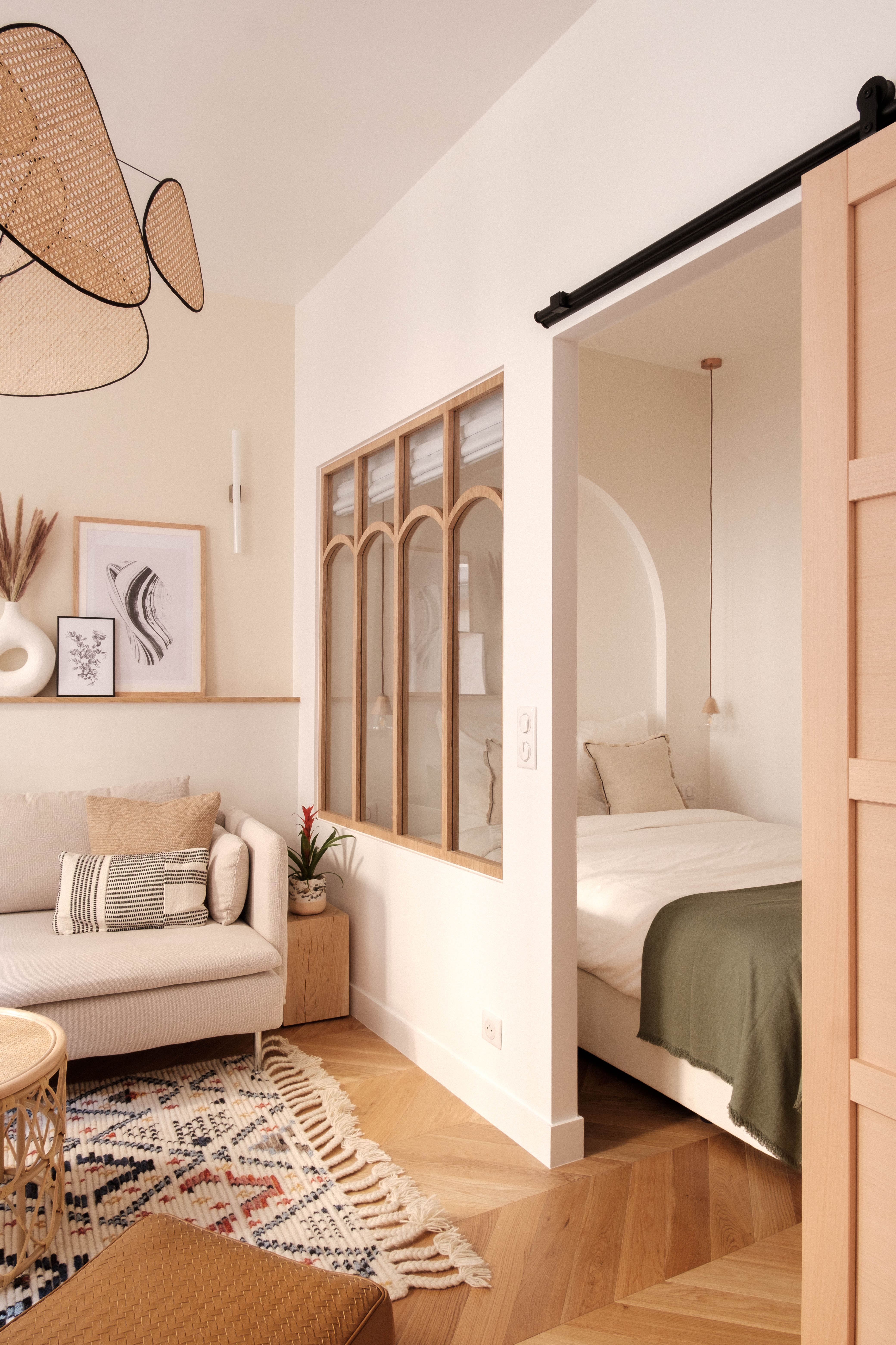 tiny-Parisian-apartment-8