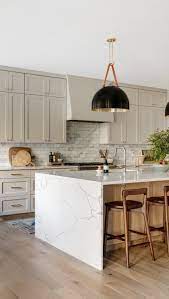 Cohesively-Curated-Eclectic-Interior-Design-10