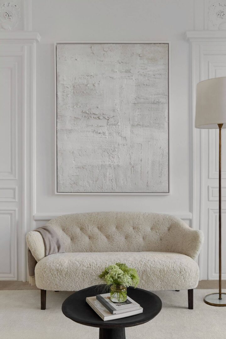 Parisian-Apartment-12