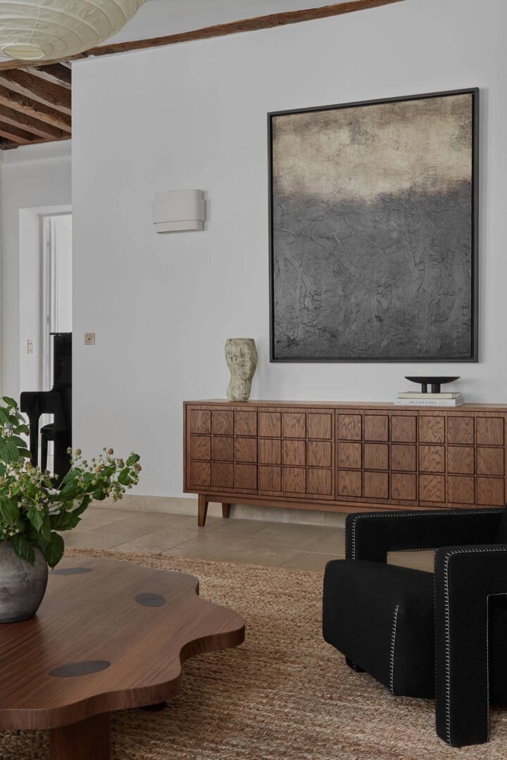 Parisian-Apartment-4